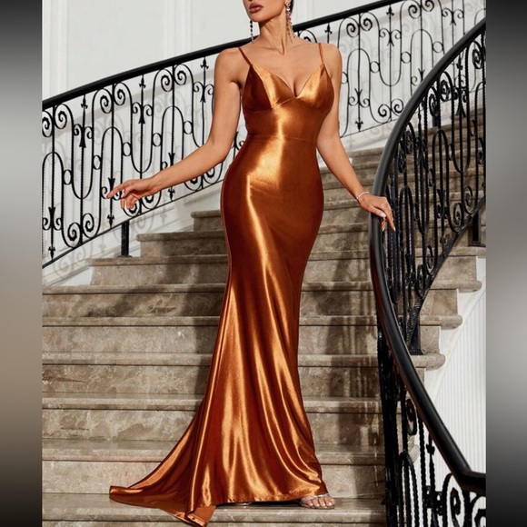 Ice crisscross back mermaid hem party formal elegant satin dress - Picture 6 of 8